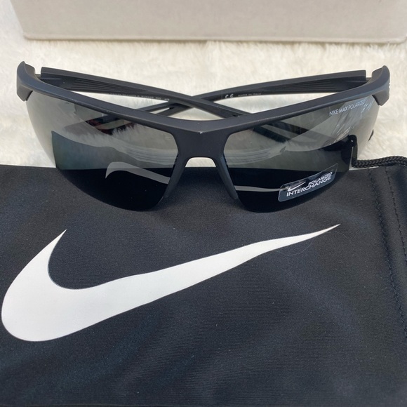 nike trainer s sunglasses